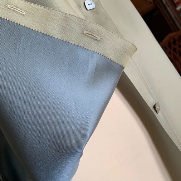 CHANEL Rare Silk 2tone iridescent fabric size 10 - Picture 6 of 6